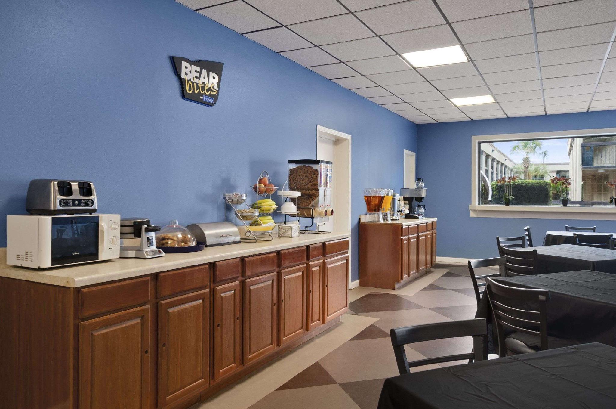 Travelodge By Wyndham New Orleans Harvey Hotel Buitenkant foto