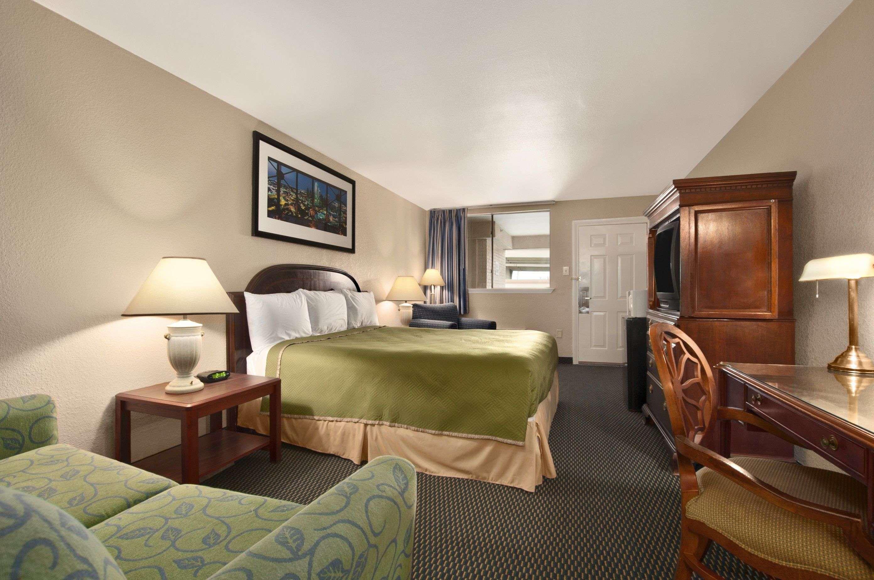 Travelodge By Wyndham New Orleans Harvey Hotel Buitenkant foto