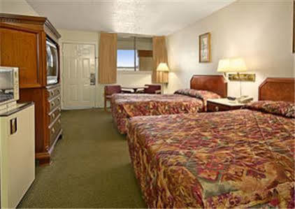 Travelodge By Wyndham New Orleans Harvey Hotel Buitenkant foto