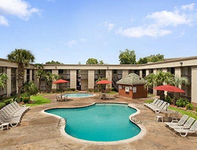 Travelodge By Wyndham New Orleans Harvey Hotel Buitenkant foto